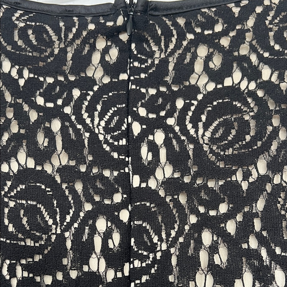 Lori Michaels Elegant Black Floral Lace Midi Dress - Picture 4 of 4